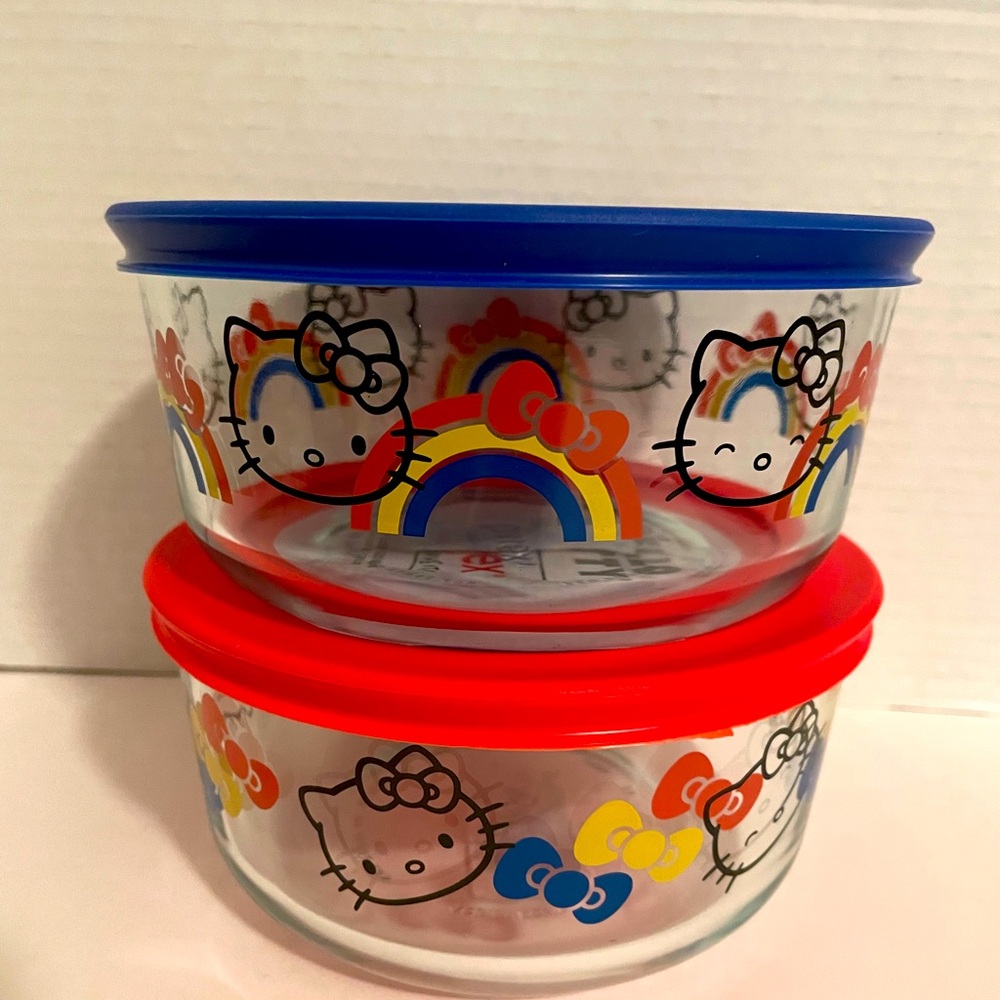 Hello Kitty Pyrex Bowls NWT’s